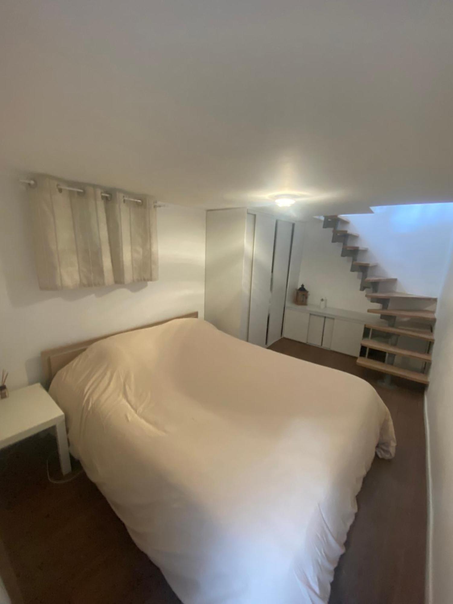 Appartement Versailles Centre Versalhes Exterior foto